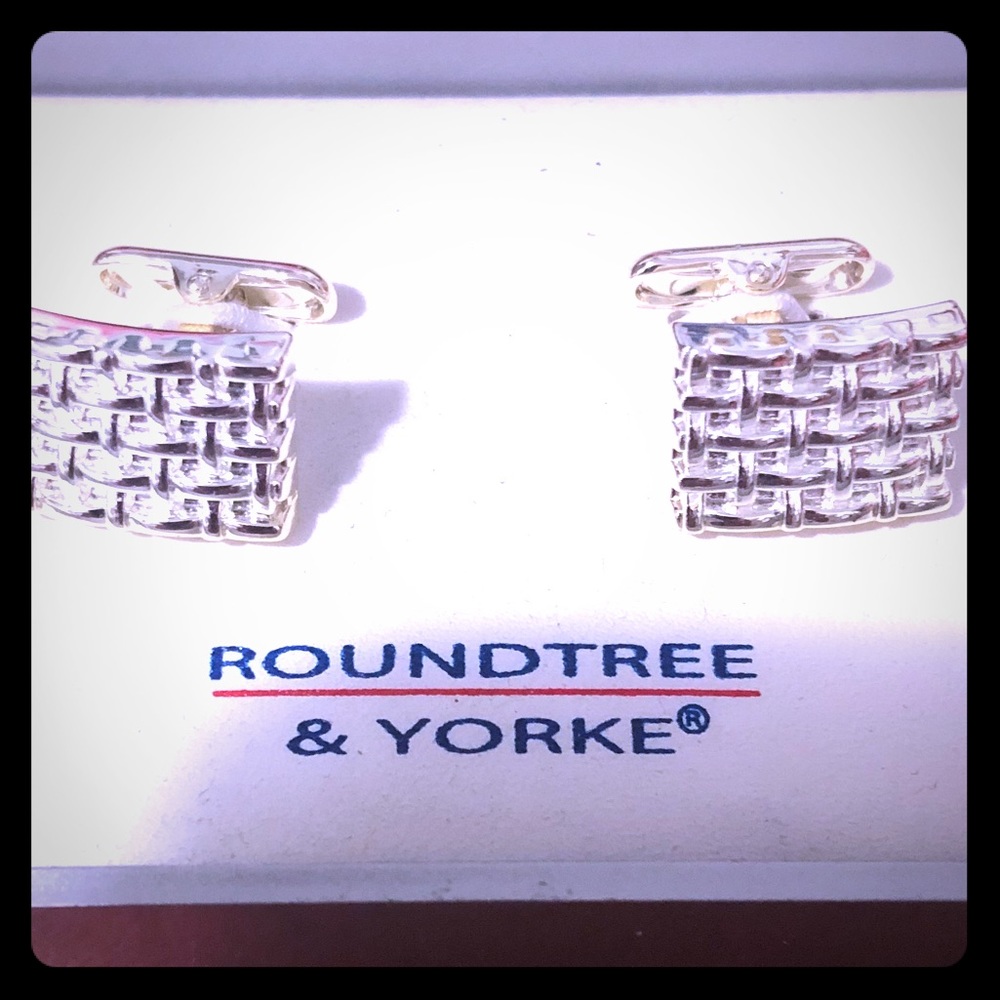 Roundtree & York NIB Silver basketweave cufflinks